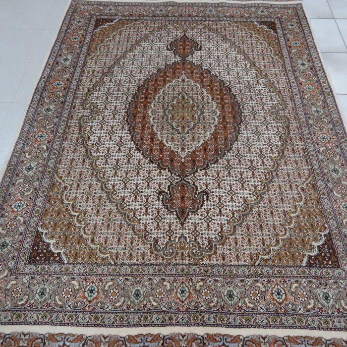 Wool & Silk Persian Mahi Rug 6.11 X 5 ft (211 X 154 cm)