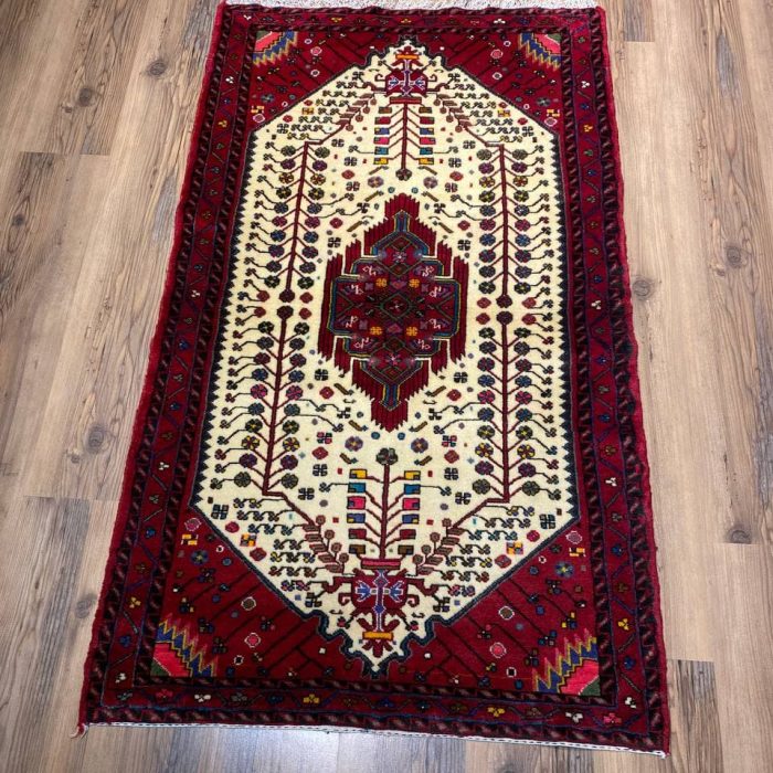 Persian Handmade Wool  Rug   4.10 X 2.11 ft (148 X 89 cm)