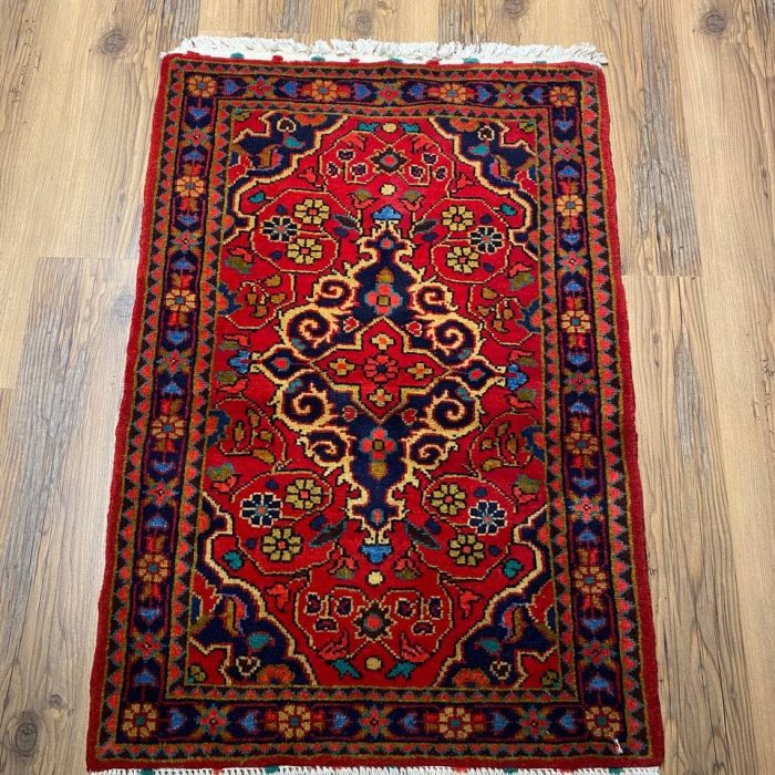 Persian Handmade Rug   3.3 X 2.3 ft (100 X 68 cm)