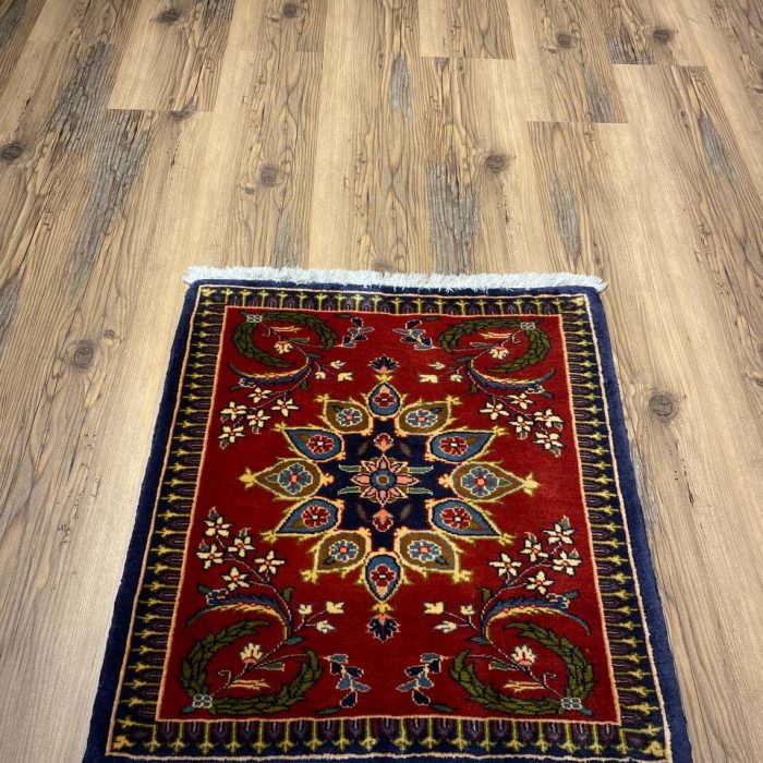 Persian Handmade Wool Rug   2.3 X 2 ft (77 X 62 cm)