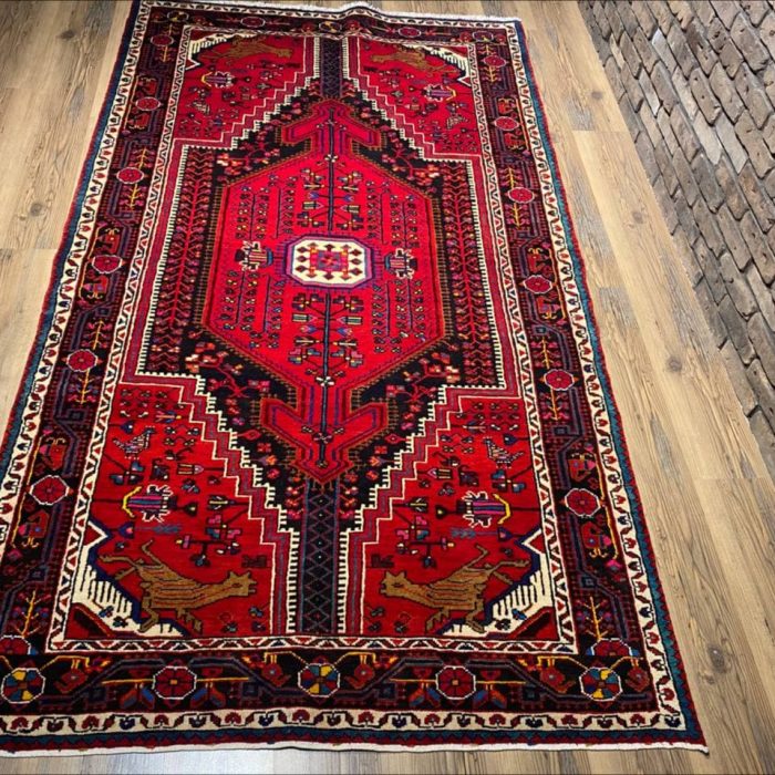 Persian Handmade Wool Rug   8.1 X 4.8 ft (247 X 140 cm)