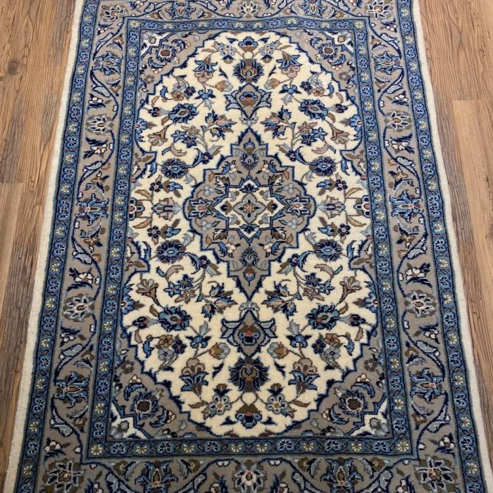 Persian Handmade Wool Rug   4.10 X 3.4 ft (147 X 102 cm)