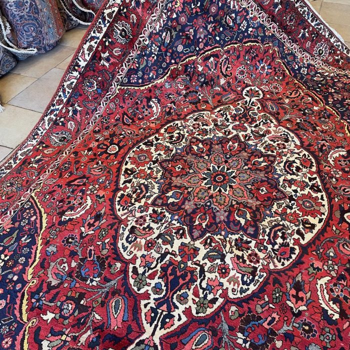 Persian Handmade Wool Rug   10.2 X 6.11 ft (310 X 210 cm)