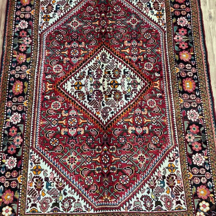 Persian Handmade Wool Rug , Size: 7 X 4.11 ft (212 X 149 cm)