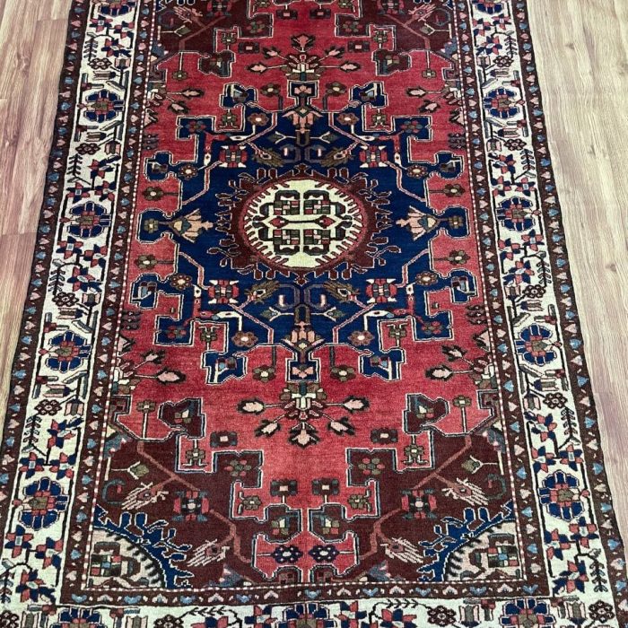 Persian Handmade Wool Rug  6.6 X 4.3 ft (198 X 129 cm)