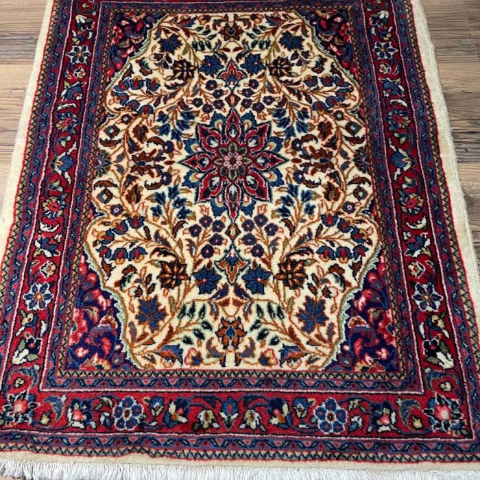 Persian Handmade Wool Rug, Size 2.9 X 2.3 ft (83 X 66 cm)