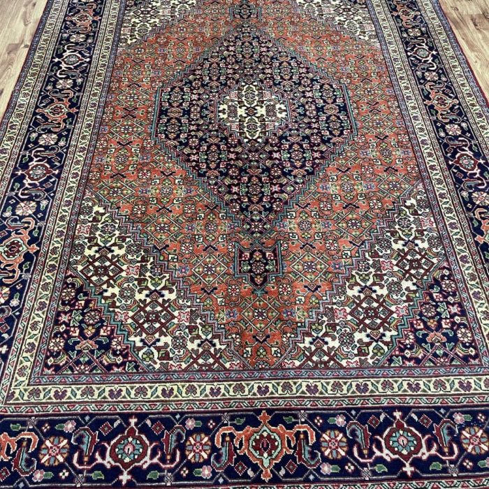 Persian Handmade Wool Rug size: 9.8 X 6.4 ft (294 X 192 cm)