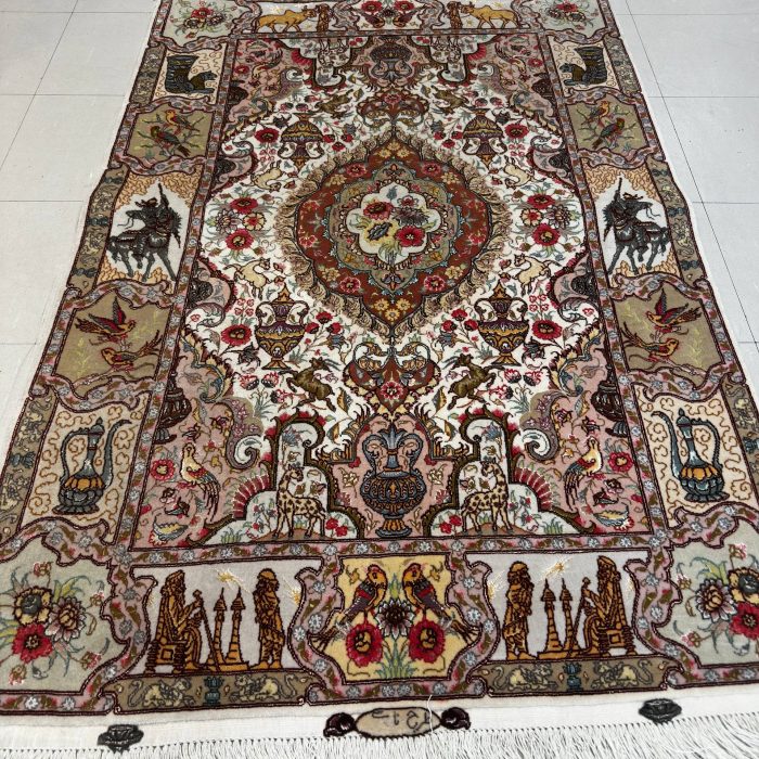 Persian Wool & Silk Tabriz Rug Size: 5.2  X 3.4 ft (157 X 102 cm)