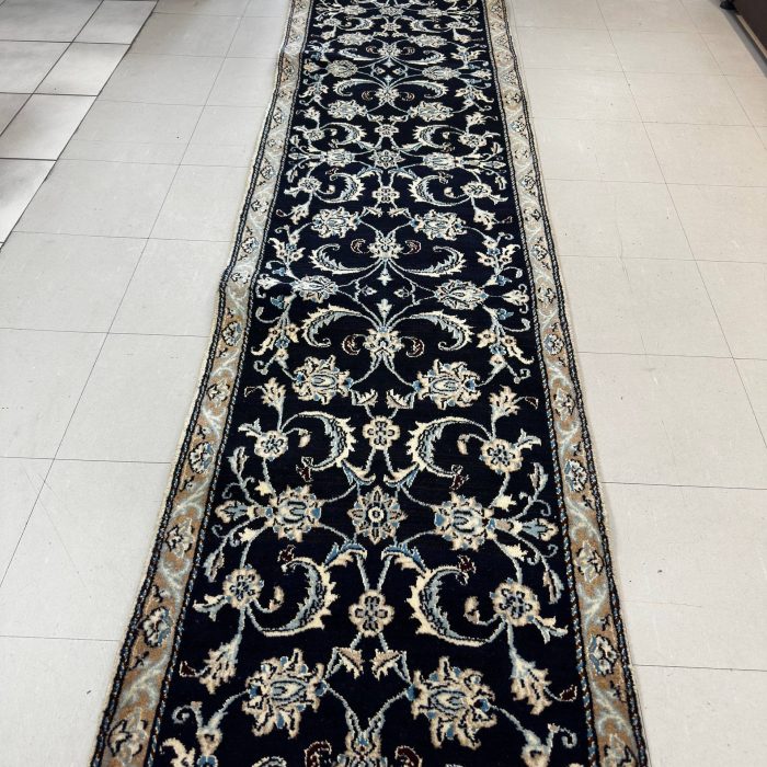 Persian Handmade Wool Runner Size: 9.7 X 2.4 ft (292 X 71 cm)