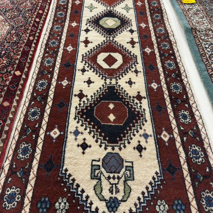 Persian Handmade Bijar Wool Rug Size: 8.6 X 2 ft (258 X 60 cm)